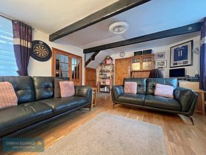Living Room- click for photo gallery